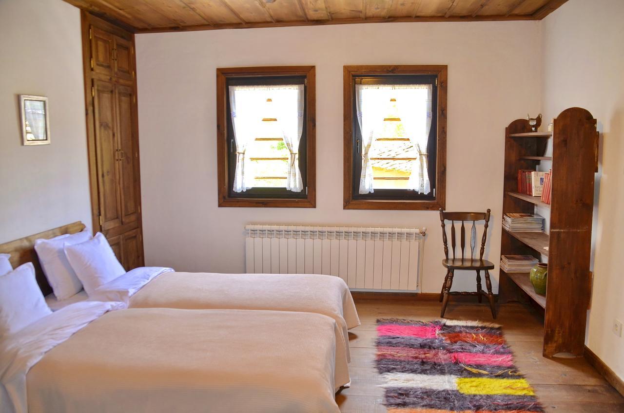 Kalinia Guesthouse B&B Kovačevica Esterno foto